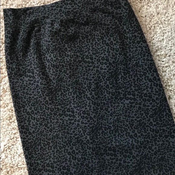 NWOT HARD TAIL  GREY/BLACK LEOPARD PRINT SKIRT XS - Picture 2 of 5